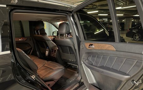Mercedes-Benz GL-Класс, 2015 год, 4 000 000 рублей, 14 фотография