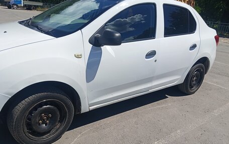 Renault Logan II, 2019 год, 355 000 рублей, 3 фотография