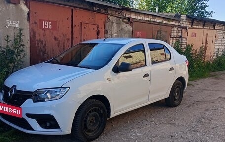 Renault Logan II, 2019 год, 355 000 рублей, 12 фотография