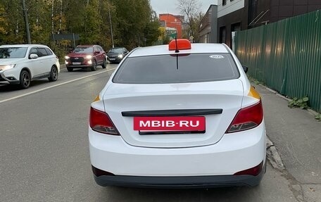 Hyundai Solaris II рестайлинг, 2016 год, 550 000 рублей, 4 фотография