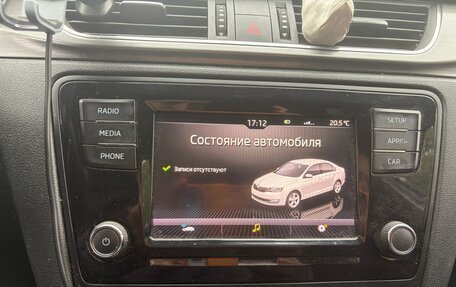 Skoda Rapid I, 2017 год, 1 300 000 рублей, 14 фотография