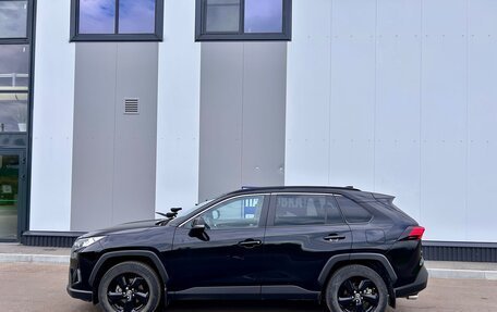 Toyota RAV4, 2021 год, 3 890 000 рублей, 3 фотография
