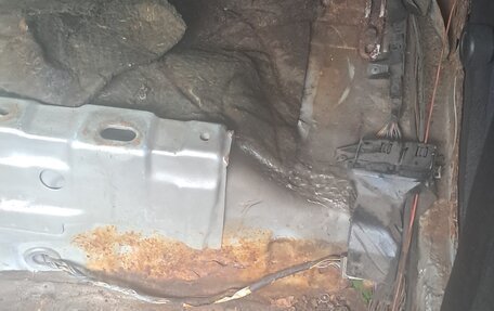 Mitsubishi Carisma I, 2000 год, 100 000 рублей, 10 фотография