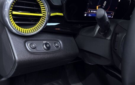 Chevrolet Trax, 2023 год, 1 350 000 рублей, 17 фотография