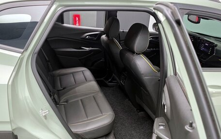 Chevrolet Trax, 2023 год, 1 350 000 рублей, 12 фотография