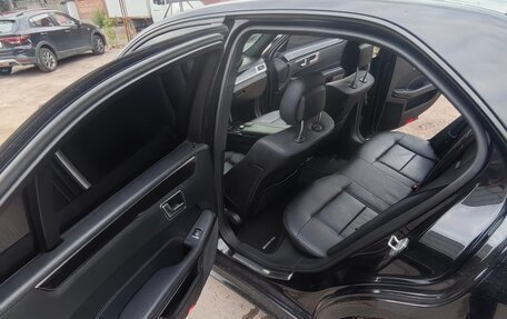 Mercedes-Benz E-Класс, 2013 год, 1 700 000 рублей, 14 фотография
