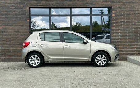 Renault Sandero II рестайлинг, 2018 год, 990 000 рублей, 5 фотография