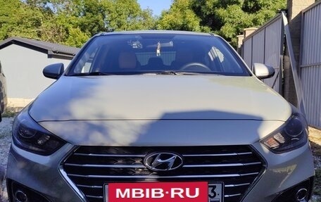 Hyundai Solaris II рестайлинг, 2018 год, 1 300 000 рублей, 6 фотография