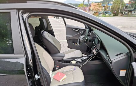 KIA Niro, 2023 год, 1 610 000 рублей, 9 фотография