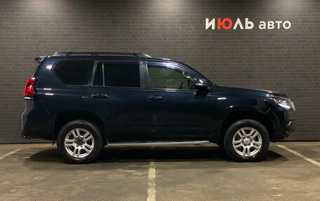Toyota Land Cruiser Prado 150 рестайлинг 2, 2010 год, 2 300 000 рублей, 4 фотография
