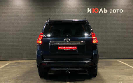 Toyota Land Cruiser Prado 150 рестайлинг 2, 2010 год, 2 300 000 рублей, 6 фотография