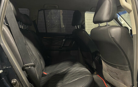 Toyota Land Cruiser Prado 150 рестайлинг 2, 2010 год, 2 300 000 рублей, 11 фотография