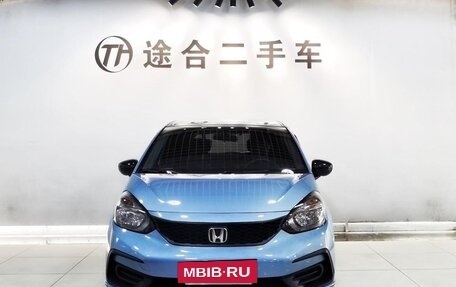 Honda Fit, 2021 год, 1 050 000 рублей, 2 фотография