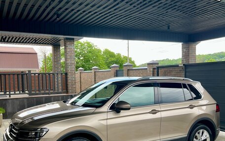 Volkswagen Tiguan II, 2018 год, 2 500 000 рублей, 1 фотография