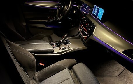 BMW 5 серия, 2018 год, 3 600 000 рублей, 12 фотография