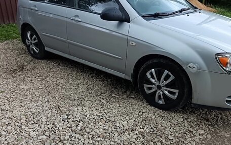 KIA Cerato I, 2005 год, 250 000 рублей, 3 фотография