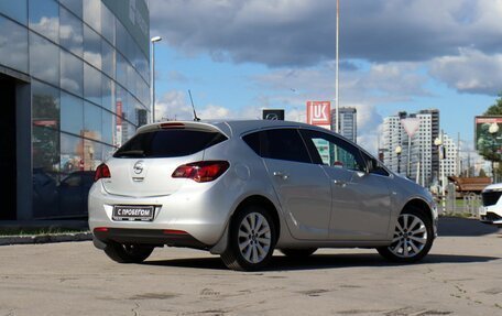 Opel Astra J, 2011 год, 675 000 рублей, 5 фотография