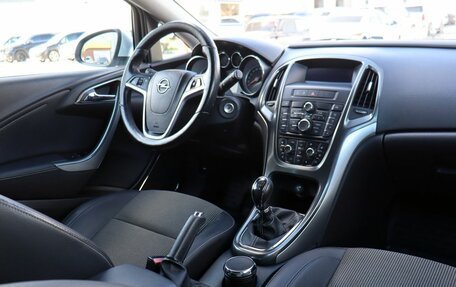 Opel Astra J, 2011 год, 675 000 рублей, 12 фотография