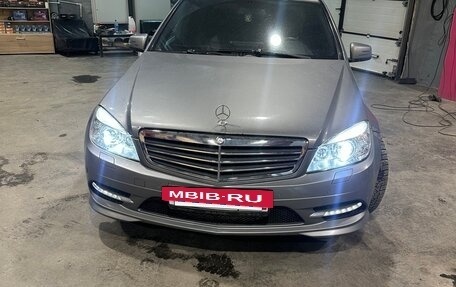 Mercedes-Benz C-Класс, 2010 год, 1 250 000 рублей, 2 фотография