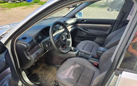 Audi A4, 1999 год, 260 000 рублей, 6 фотография