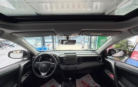 Toyota RAV4, 2016 год, 1 770 000 рублей, 7 фотография