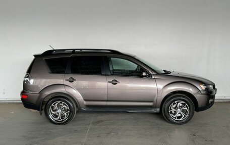 Mitsubishi Outlander III рестайлинг 3, 2011 год, 1 130 000 рублей, 4 фотография