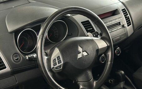 Mitsubishi Outlander III рестайлинг 3, 2011 год, 1 130 000 рублей, 12 фотография