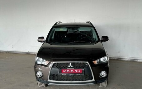Mitsubishi Outlander III рестайлинг 3, 2011 год, 1 130 000 рублей, 2 фотография