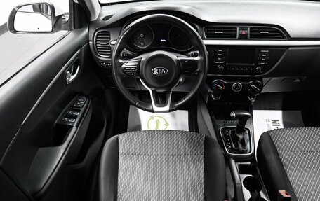 KIA Rio IV, 2019 год, 1 595 000 рублей, 12 фотография