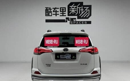 Toyota RAV4, 2016 год, 1 780 000 рублей, 5 фотография