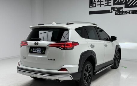 Toyota RAV4, 2016 год, 1 780 000 рублей, 6 фотография