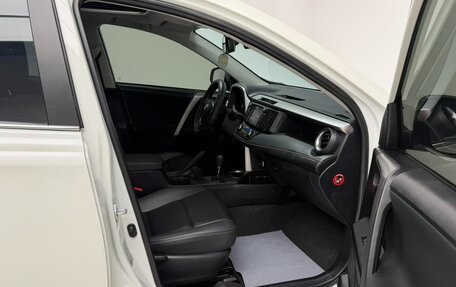 Toyota RAV4, 2016 год, 1 780 000 рублей, 16 фотография