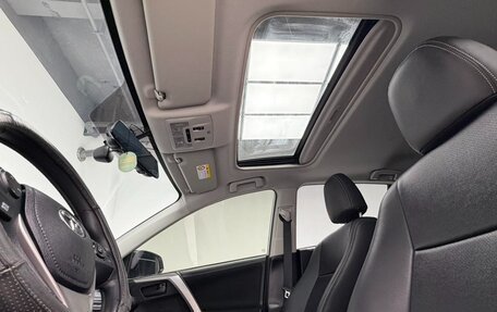 Toyota RAV4, 2016 год, 1 780 000 рублей, 14 фотография