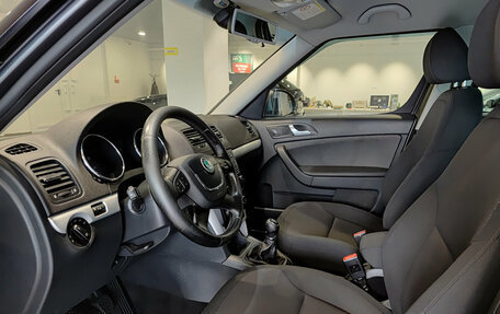 Skoda Yeti I рестайлинг, 2013 год, 744 000 рублей, 20 фотография
