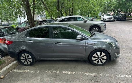 KIA Rio III рестайлинг, 2013 год, 900 000 рублей, 2 фотография