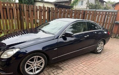 Mercedes-Benz E-Класс, 2011 год, 1 200 000 рублей, 1 фотография