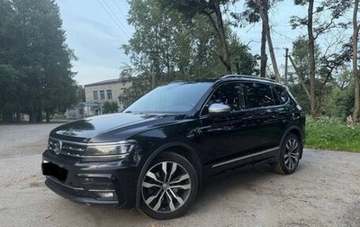 Volkswagen Tiguan II, 2019 год, 3 900 000 рублей, 1 фотография