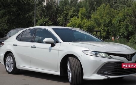 Toyota Camry, 2020 год, 2 975 000 рублей, 2 фотография