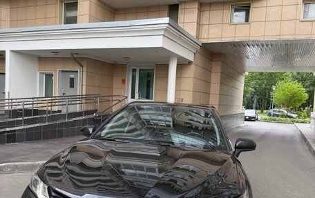 Toyota Camry, 2019 год, 2 750 000 рублей, 9 фотография
