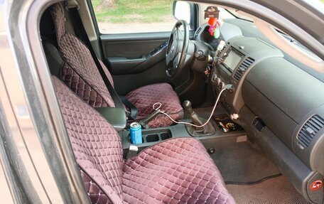 Nissan Navara (Frontier), 2007 год, 850 000 рублей, 4 фотография