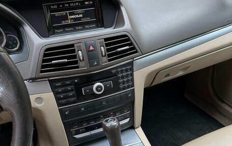 Mercedes-Benz E-Класс, 2011 год, 1 200 000 рублей, 12 фотография