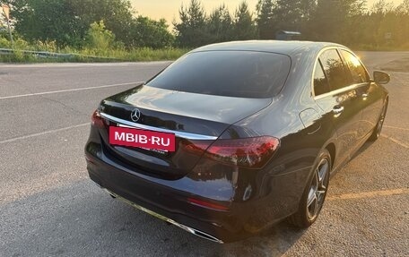 Mercedes-Benz E-Класс, 2022 год, 4 850 000 рублей, 3 фотография