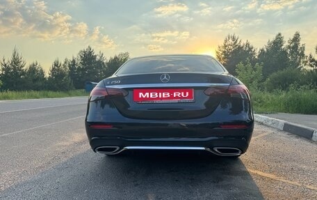 Mercedes-Benz E-Класс, 2022 год, 4 850 000 рублей, 4 фотография