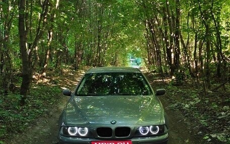 BMW 5 серия, 2000 год, 500 000 рублей, 1 фотография