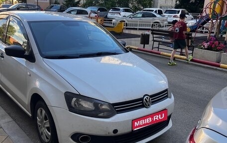 Volkswagen Polo VI (EU Market), 2014 год, 290 000 рублей, 1 фотография