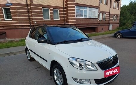 Skoda Fabia II, 2013 год, 590 000 рублей, 2 фотография
