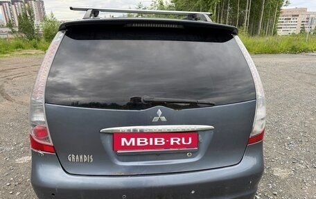 Mitsubishi Grandis, 2005 год, 570 000 рублей, 5 фотография