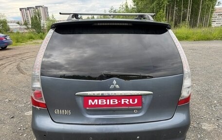 Mitsubishi Grandis, 2005 год, 570 000 рублей, 4 фотография