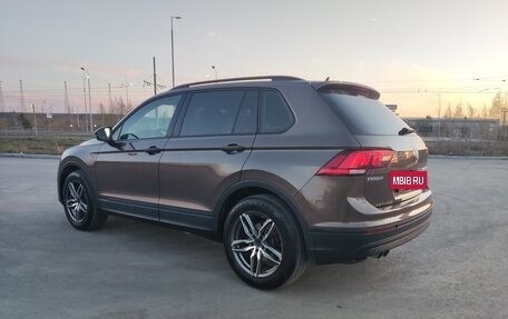 Volkswagen Tiguan II, 2020 год, 1 990 000 рублей, 2 фотография