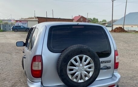 Chevrolet Niva I рестайлинг, 2004 год, 219 000 рублей, 3 фотография